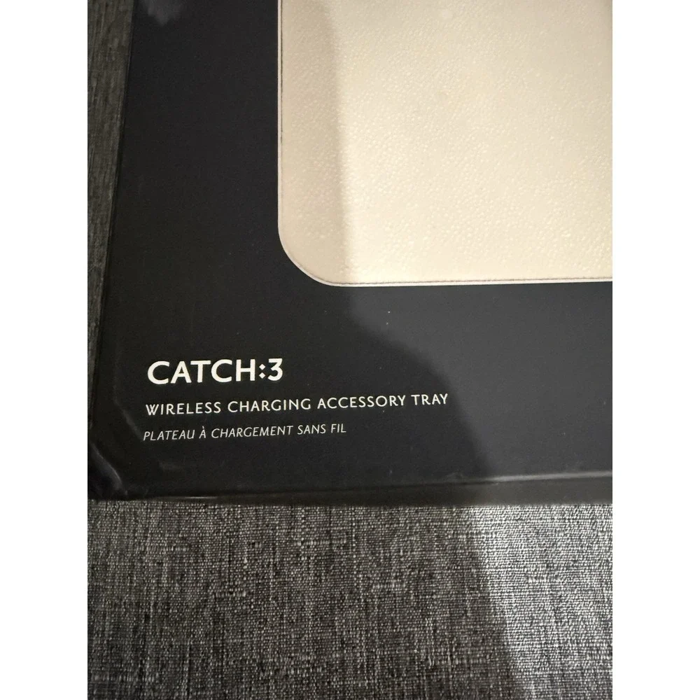*NEW IN BOX* Courant Essentials Catch: 3 Wireless Charging Accessory Tray